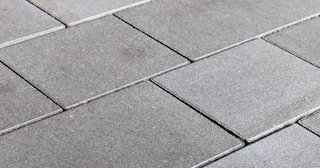 Купить тротуарную плитку 300х300х30 от 873 руб. в Холмске