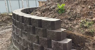 Установка подпорной стенки в Холмске в октябре